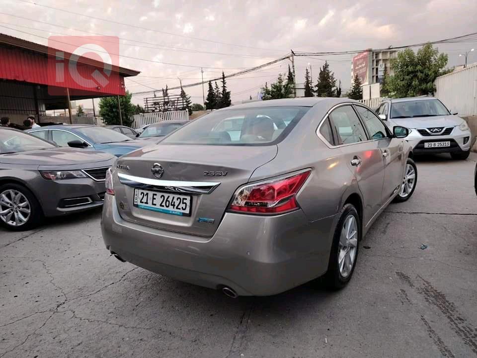 نیسان ئەلتیما